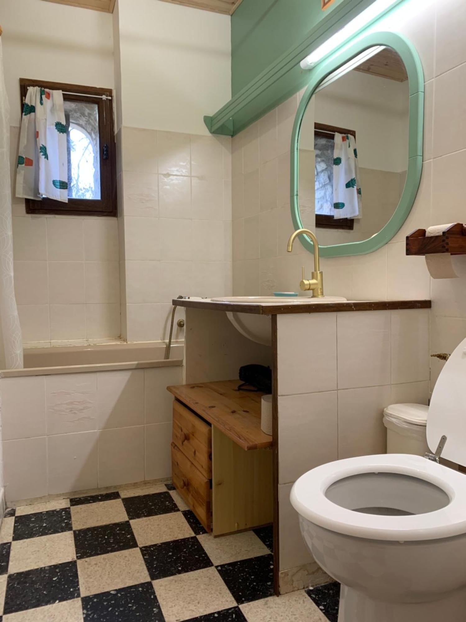 Les Favouilles - Gite & Chambres D Hotes Dauphin ภายนอก รูปภาพ