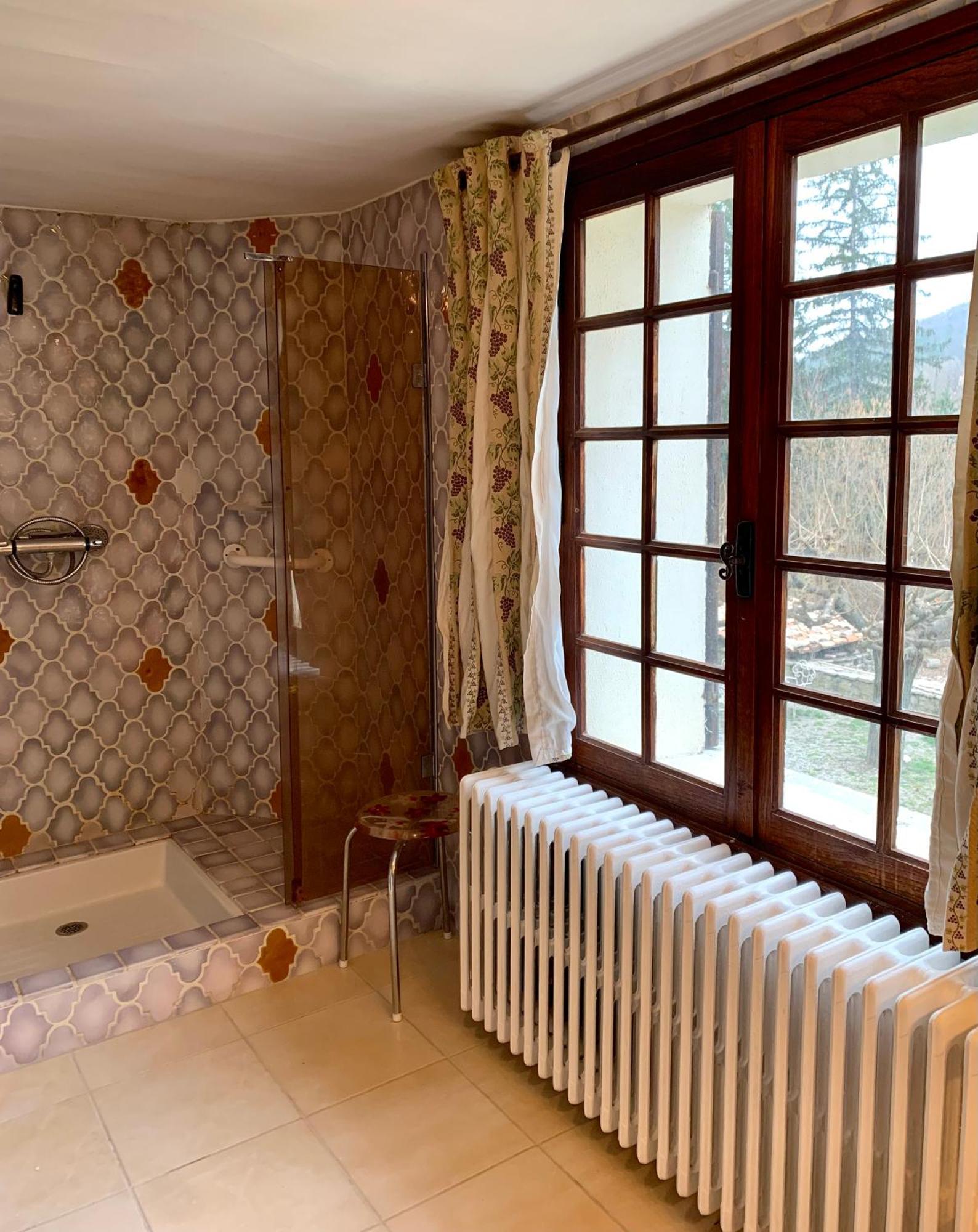 Les Favouilles - Gite & Chambres D Hotes Dauphin ภายนอก รูปภาพ