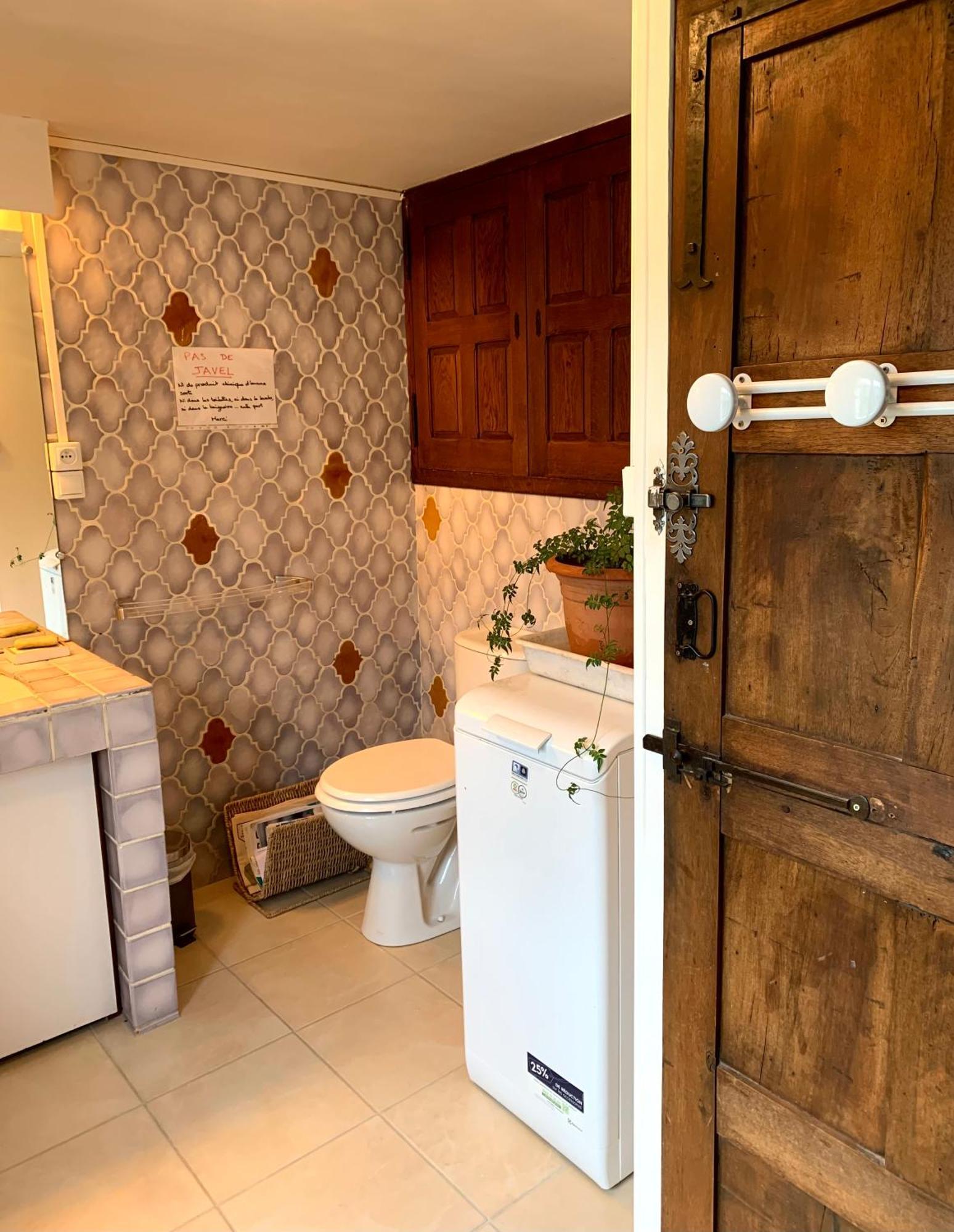 Les Favouilles - Gite & Chambres D Hotes Dauphin ภายนอก รูปภาพ